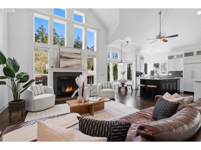 1873 N TEAKWOOD St, Canby, OR 97013