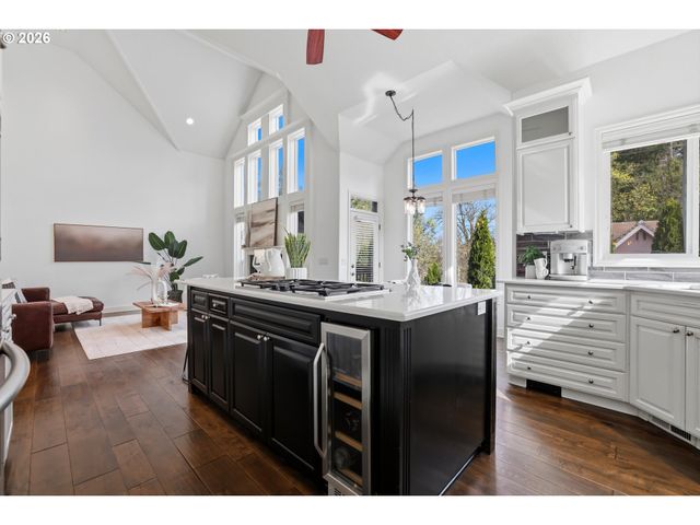 1873 N TEAKWOOD St, Canby, OR 97013