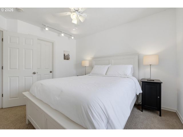 1873 N TEAKWOOD St, Canby, OR 97013