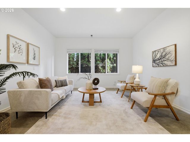 1873 N TEAKWOOD St, Canby, OR 97013