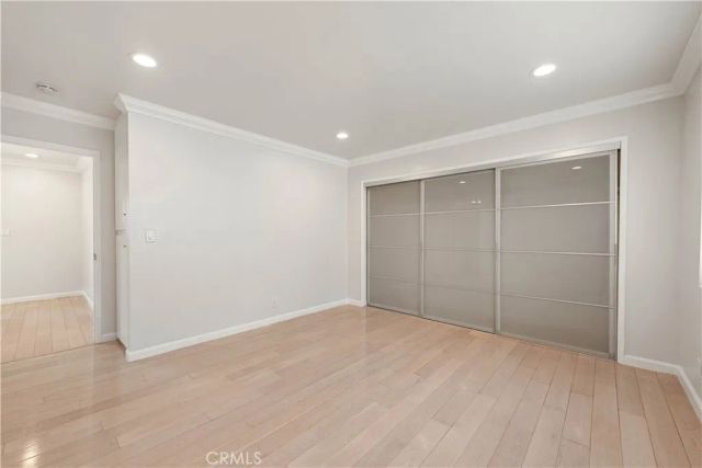 15406 Lull, Los Angeles, CA 91406