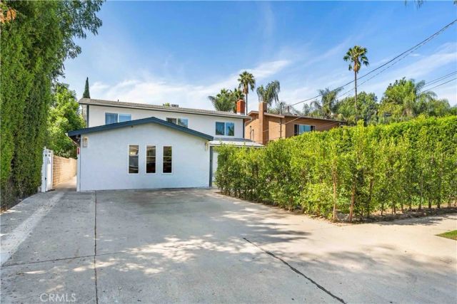 15406 Lull, Los Angeles, CA 91406