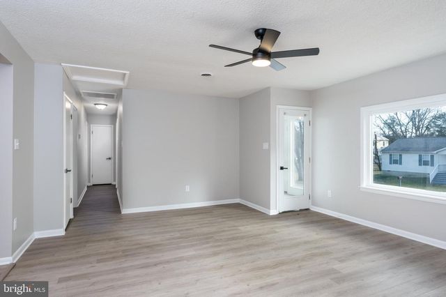 52 GOLDEN MAPLE LN, Maurertown, VA 22644