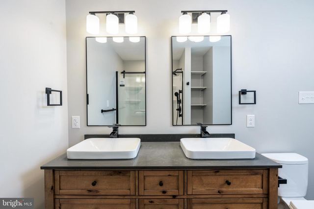 52 GOLDEN MAPLE LN, Maurertown, VA 22644