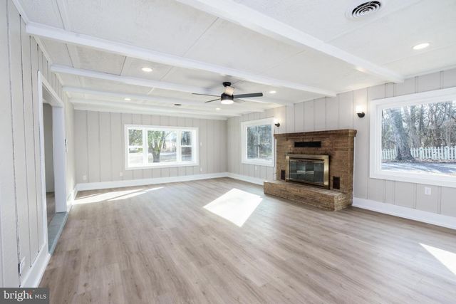 52 GOLDEN MAPLE LN, Maurertown, VA 22644