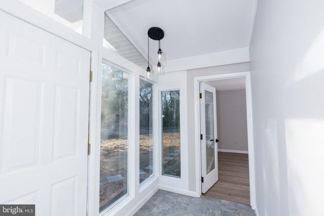 52 GOLDEN MAPLE LN, Maurertown, VA 22644