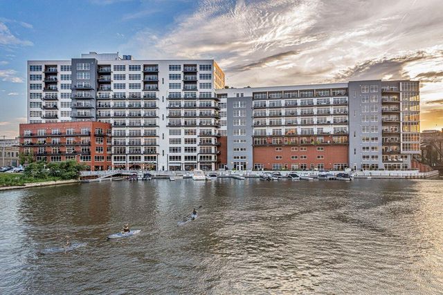 106 W Seeboth STREET #306, Milwaukee, WI 53204