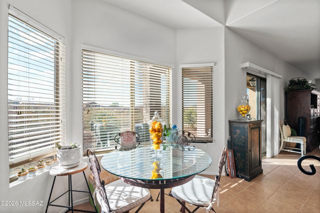 7975 N Higgins Feather Drive, Tucson, AZ 85743