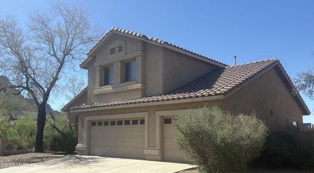 7975 N Higgins Feather Drive, Tucson, AZ 85743