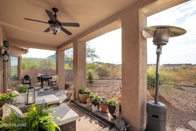 7975 N Higgins Feather Drive, Tucson, AZ 85743