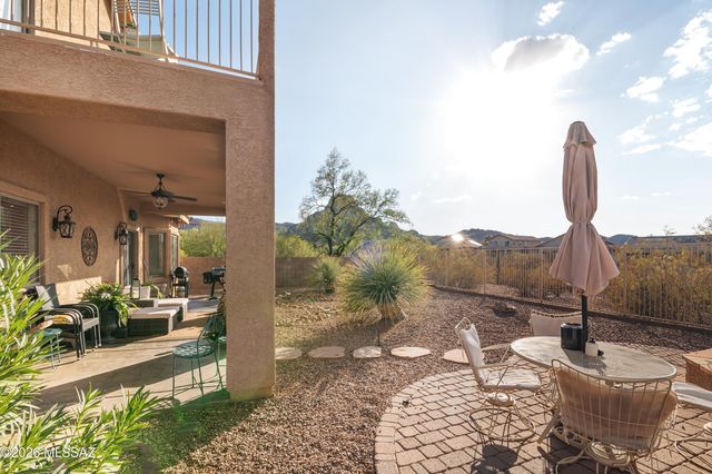 7975 N Higgins Feather Drive, Tucson, AZ 85743