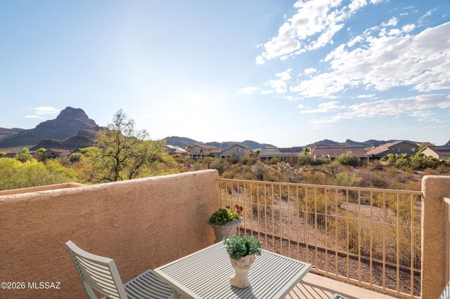 7975 N Higgins Feather Drive, Tucson, AZ 85743