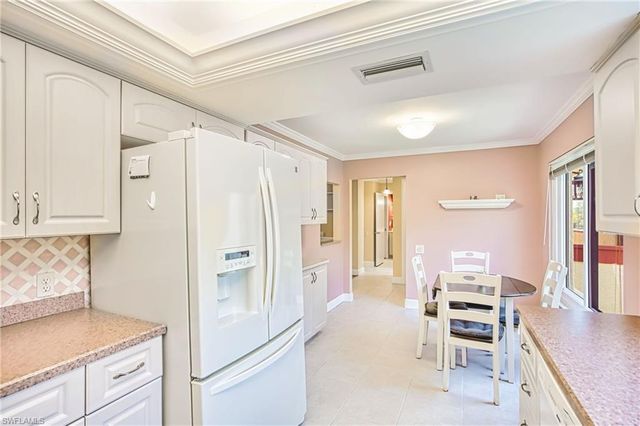 7402 Lake Breeze DR 306, Fort Myers, FL 33907