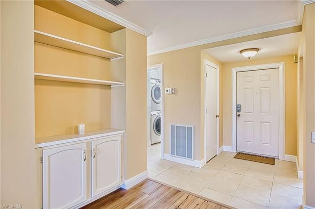 7402 Lake Breeze DR 306, Fort Myers, FL 33907