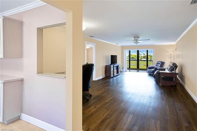 7402 Lake Breeze DR 306, Fort Myers, FL 33907
