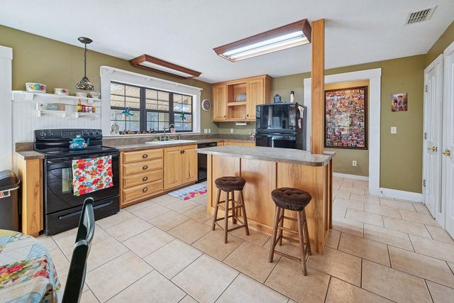 6247 NW 35TH STREET, Bell, FL 32619