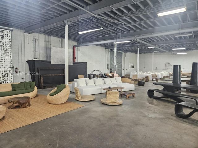 601 NW 11th Street, Miami, FL 33136