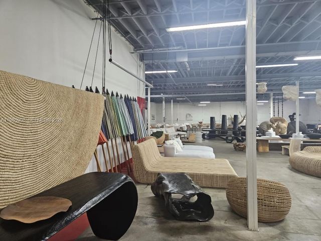 601 NW 11th Street, Miami, FL 33136