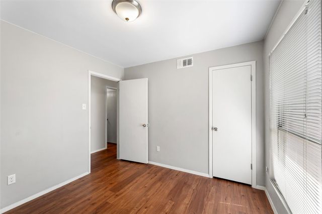 4304 Acropolis CT B, Austin, TX 78759