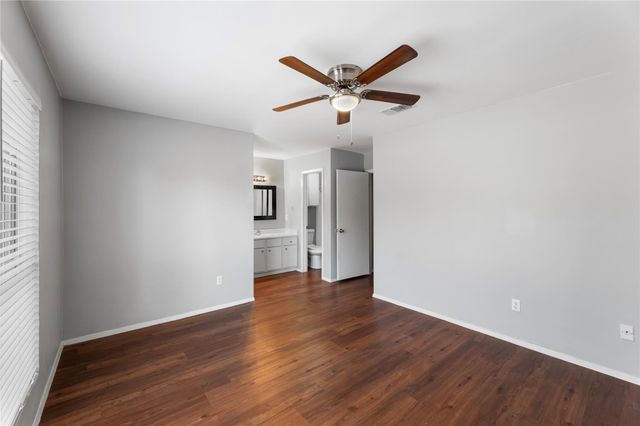 4304 Acropolis CT B, Austin, TX 78759