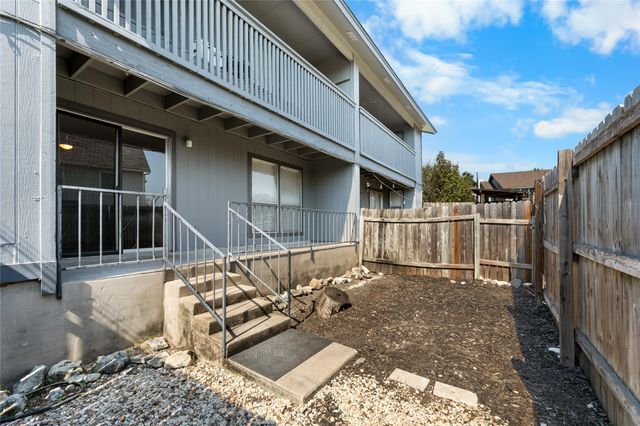 4304 Acropolis CT B, Austin, TX 78759