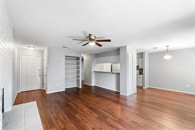 4304 Acropolis CT B, Austin, TX 78759