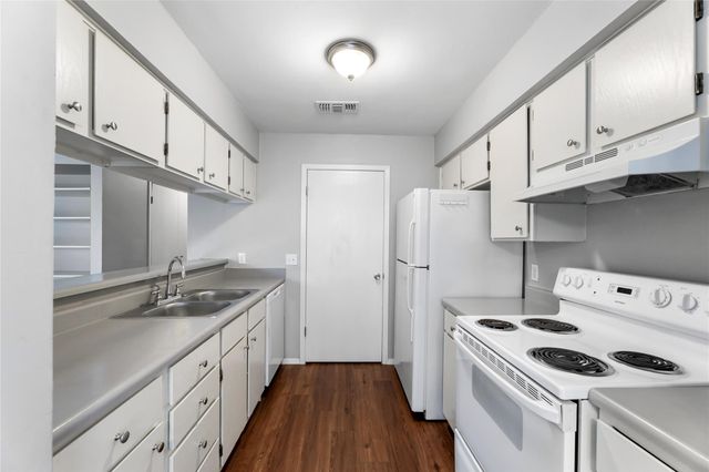 4304 Acropolis CT B, Austin, TX 78759