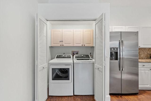 33 Monterey Pointe Drive, Palm Beach Gardens, FL 33418