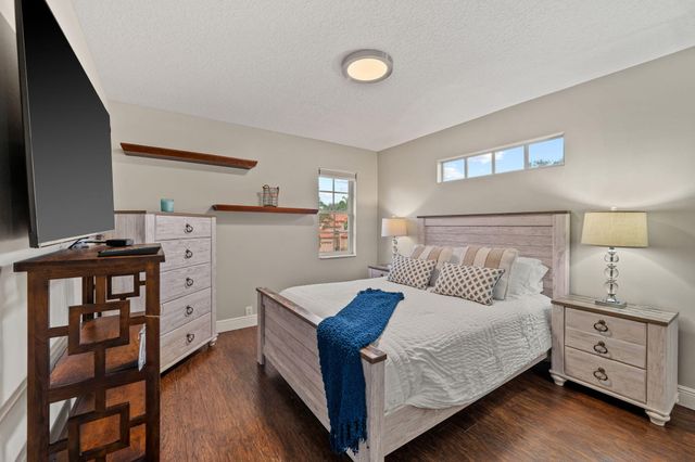 33 Monterey Pointe Drive, Palm Beach Gardens, FL 33418