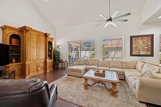 33 Monterey Pointe Drive, Palm Beach Gardens, FL 33418