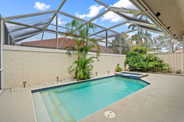 33 Monterey Pointe Drive, Palm Beach Gardens, FL 33418