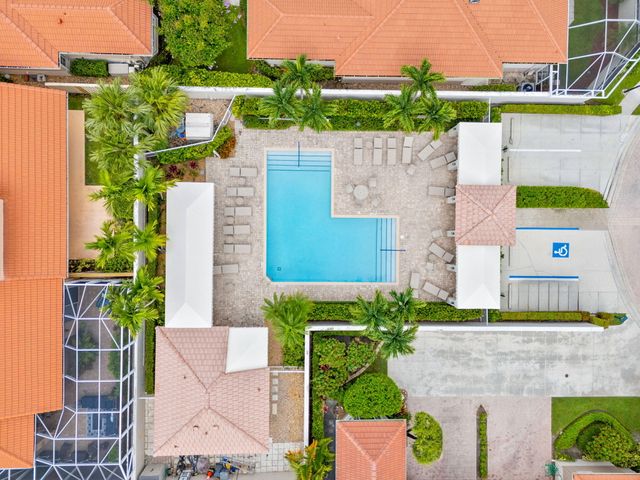 33 Monterey Pointe Drive, Palm Beach Gardens, FL 33418