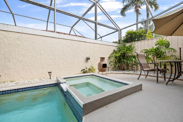 33 Monterey Pointe Drive, Palm Beach Gardens, FL 33418