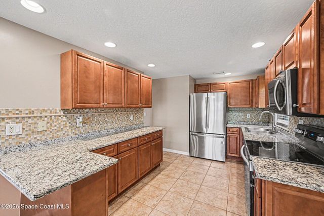 542 Coconut Street, Satellite Beach, FL 32937