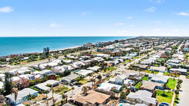 542 Coconut Street, Satellite Beach, FL 32937