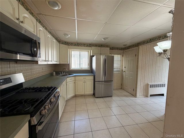 1799 Stone Avenue, East Meadow, NY 11554