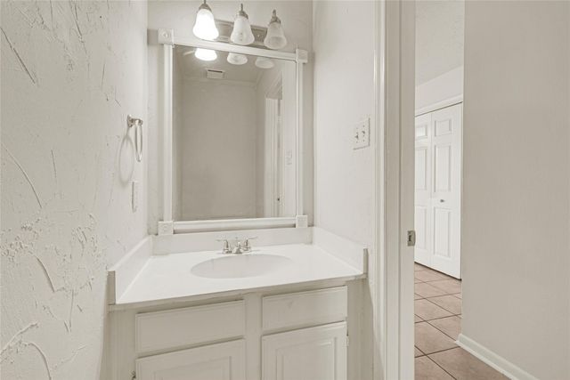4910 Brownfields Court, Houston, TX 77066