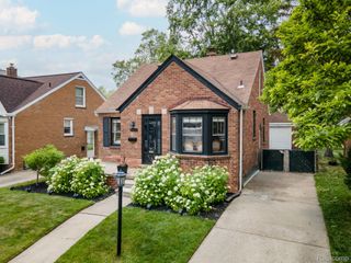 632 S Edison Avenue, Royal Oak, MI 48067