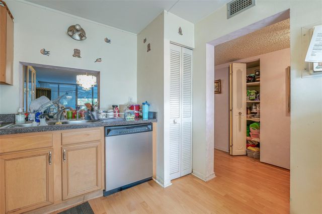 3940 Inverrary Blvd 303-A, Lauderhill, FL 33319