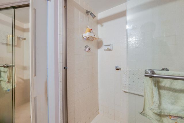 3940 Inverrary Blvd 303-A, Lauderhill, FL 33319