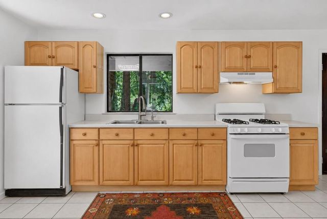 3750 Trout Gulch Road, Aptos, CA 95003