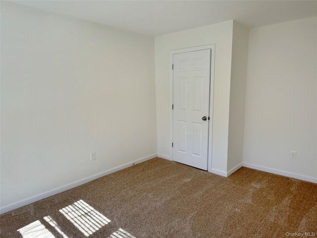 225 Fir Grove Road, Ronkonkoma, NY 11779