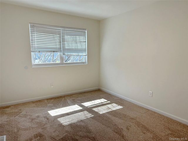 225 Fir Grove Road, Ronkonkoma, NY 11779