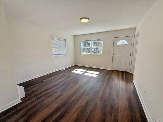 225 Fir Grove Road, Ronkonkoma, NY 11779