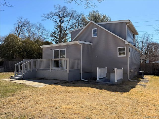225 Fir Grove Road, Ronkonkoma, NY 11779