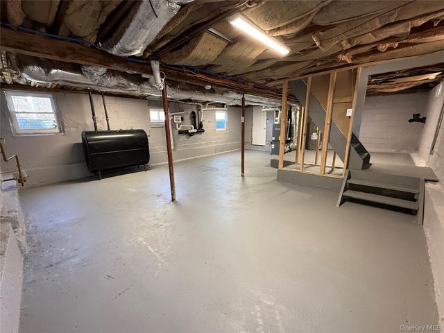 225 Fir Grove Road, Ronkonkoma, NY 11779