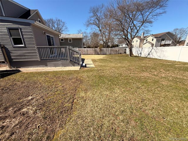 225 Fir Grove Road, Ronkonkoma, NY 11779