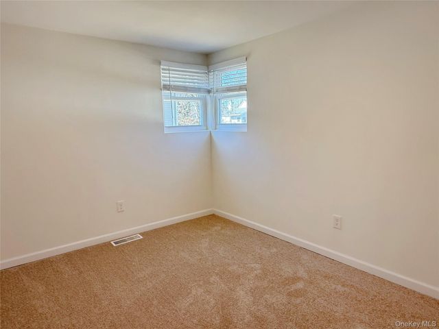 225 Fir Grove Road, Ronkonkoma, NY 11779