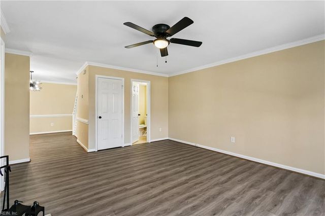 109 Cheltenham Way Apt A, Yorktown, VA 23693