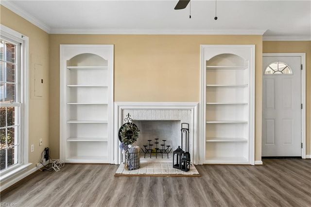 109 Cheltenham Way Apt A, Yorktown, VA 23693